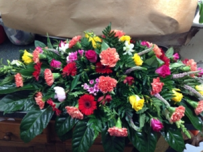 Vibrant D E Oasis - Vibrant double Ended Oasis of mixed flowers